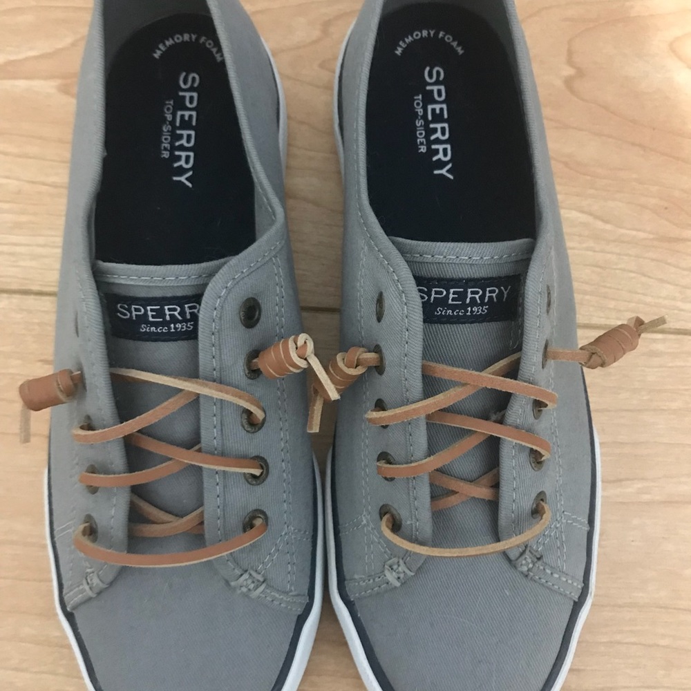 Sperry Shoes, Size 9